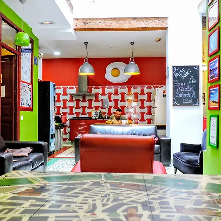 Home Youth Hostel By Feetup Hostels-3